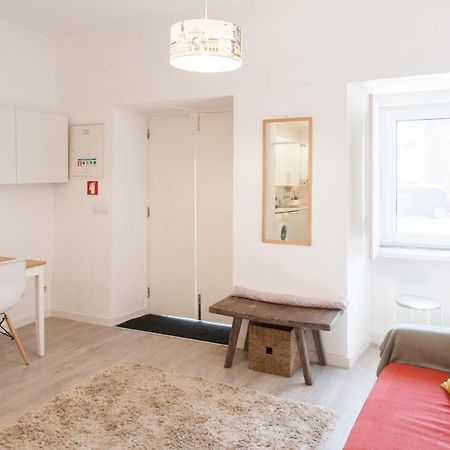 Flh Santa Apolonia Charming Flat Lisbon Exterior photo